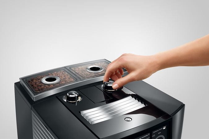 JURA J8 Twin Diamond Black (EA) + €42 Gratis koffie